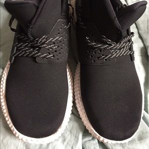 Adidas Women’s Athletics Shoe Size 10